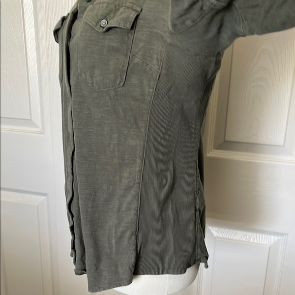 Sandra Ingrish Khaki Button-Down Women's Shirt - Picture 3 of 10
